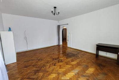 Spațiu comercial, de 100 mp, în Florilor - 3