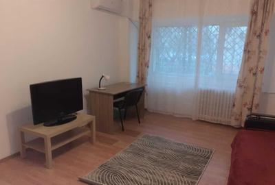 Garsonieră decomandată, mobilată în P-ța Muncii - 3