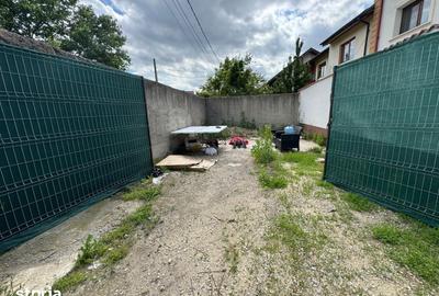 Teren de 50 mp, în Central - 2