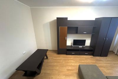 Garsonieră decomandată în Astra