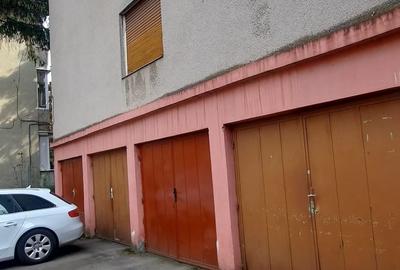 Apartament cu 3 camere decomandat în Central - 4