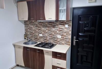 Garsonieră decomandată în Central - 9