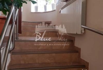 Casă cu 7 camere cu Canalizare în Km 5 - 7