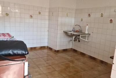 Vand casa zona 23 August - 1