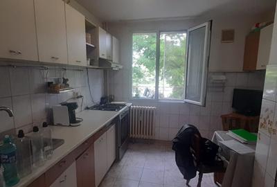 Apartament cu 3 camere decomandat în Drumul Taberei - 8
