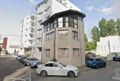 Casă cu 6 camere cu Canalizare în P-ța Victoriei