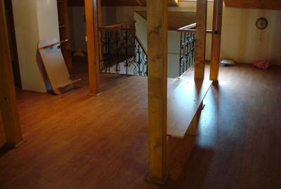 Casă cu 5 camere cu Canalizare în Ultracentral - 13