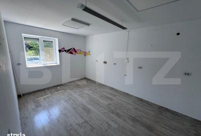 Spațiu comercial, de 225 mp, în Valea - 8