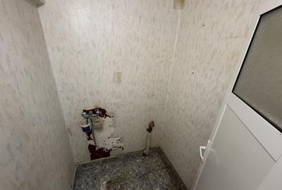 Apartament cu 3 camere decomandat în Far - 8