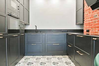 Apartament cu 2 camere decomandat în Medicină
