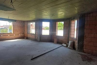 Casa de vanzare cu 1000 mp teren in Avrig - 6