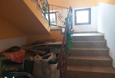 Spațiu comercial, de 700 mp, în Central - 12