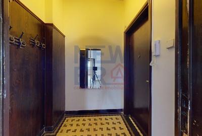 De Vanzare-Ap. Spatios si Luminos in Vila Interbelica- Bld Mircea Voda - 5