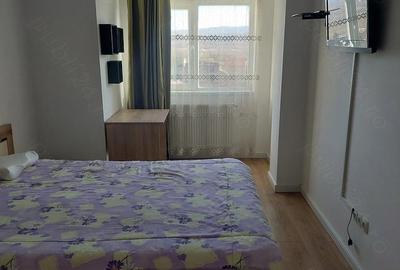 Apartament cu 3 camere decomandat în Central - 2