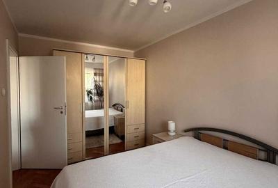 Apartament cu 3 camere semidecomandat în Central - 4