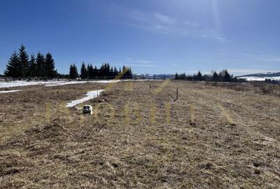 Teren de 1804 mp, în Mărișel - 3