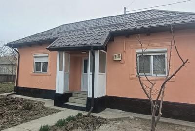 Casă individuală cu 4 camere cu Teren 500 Mp în Central - 4