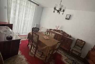 Apartament cu 3 camere în Domenii