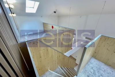 Casă cu 4 camere cu Teren 64 Mp în Moșilor - 2