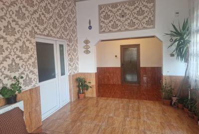Agentie imobiliara vindem casa la sol in Năvodari - 2