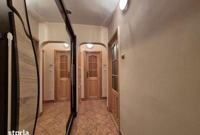 Apartament cu 3 camere decomandat în Central - 3