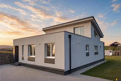 Casă cu Teren 811 Mp în Arcuș - 3