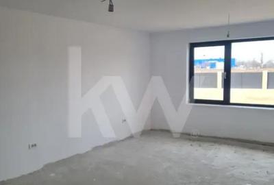 Casă cu 3 camere cu Canalizare în Cârcea - 4