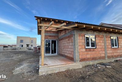 Casă cu 3 camere cu Teren 311 Mp în Central - 2