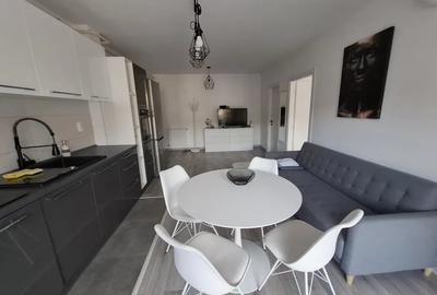 Apartament cu 2 camere semidecomandat, mobilat în Florești