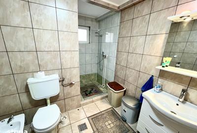 Casă cu 5 camere cu Teren 300 Mp în Călărași - 2