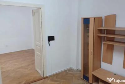 Casă cu 3 camere cu Teren 150 Mp în P-ța Ovidiu