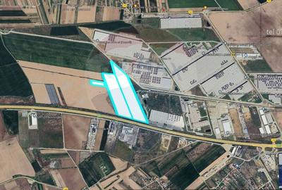 Teren intravilan 93,000mp  / Autostrada  A1/km 23