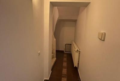 Cotroceni Panduri Demisol si Parter renovate total Curte metrou  zona linistita - 6