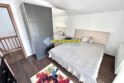 Casă cu 4 camere cu Teren 235 Mp în Central - 2