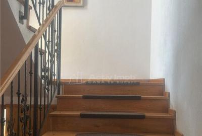 Vila P E M , Moieciu de Jos - Bran ( / /Variante ) - 4