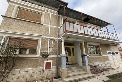 Casă cu 4 camere în Central - 5