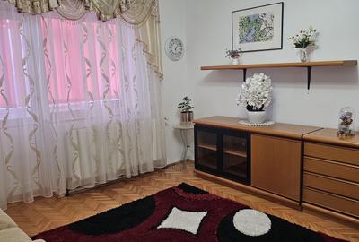 Apartament cu 2 camere semidecomandat, mobilat în Central - 1