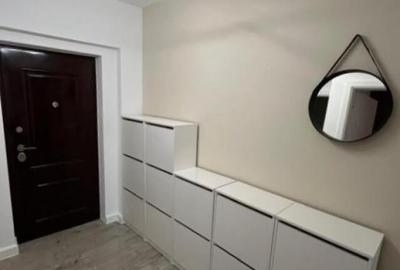 Apartament cu 2 camere decomandat în P-ța Romană