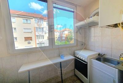 Apartament 2 camere Podgoria , decomadat, centrala proprie - 8
