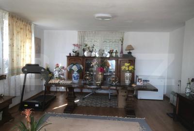 Casa de vanzare , 284 mp , zona strazii Careiului - 11