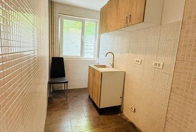 Apartament cu 3 camere semidecomandat, mobilat în Dacia - 3