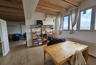 Penthouse cu 4 camere decomandat, mobilat în Complex Studențesc - 6