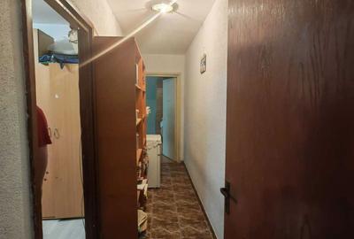 Apartament cu 3 camere semidecomandat în Berceni - 5