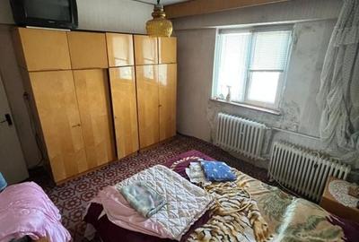 Dacia intersectie-apartament 2 camere decomandat - 8