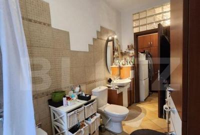 Casă cu 5 camere cu Teren 364 Mp în Central