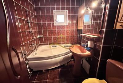 Apartament cu 3 camere decomandat, mobilat în Mioriței - 9