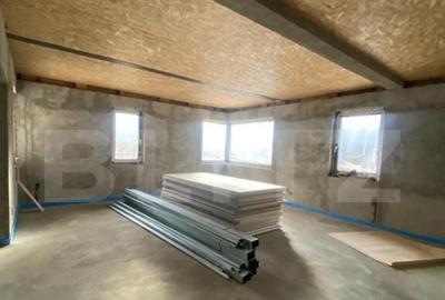 Casă cu 4 camere cu Teren 600 Mp în Unirea - 3