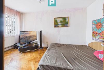 Apartament cu 3 camere nedecomandat, mobilat în Circumvalațiunii - 7