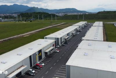 Spațiu comercial, de 1,000 mp, în Triaj - 2
