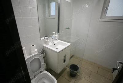 Spațiu comercial, de 142 mp, în Central - 3